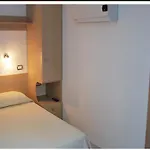 Ξενοδοχείο με διαμερίσματα Ala Marina 4*