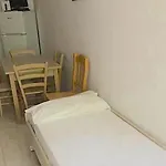 Ξενοδοχείο με διαμερίσματα Ala Marina